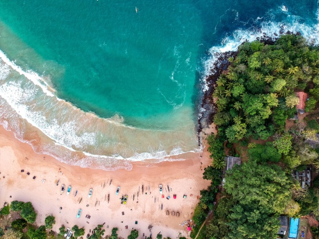 Hiri Beach Bay, Beaches in Sri Lanka